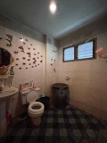 ประกาศฟรี! ซื้อ-ขาย-เช่า คอนโด บ้าน ทาวน์โฮม ที่ดิน และพื้นที่เชิงพาณิชย์ทั่วประเทศไทย ทุกทำเล ทุกงบประมาณ ไม่มีค่าใช้จ่าย ลงง่าย ขายไว เข้าถึงผู้ซื้อโดยตรง 5 184327pic4.jpg