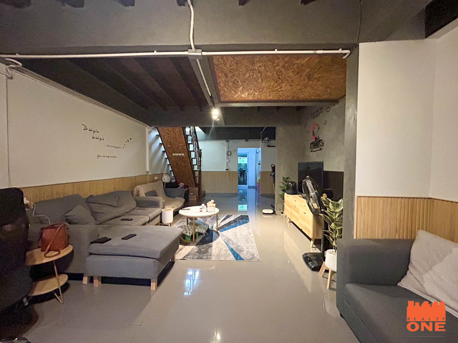 ประกาศฟรี! ซื้อ-ขาย-เช่า คอนโด บ้าน ทาวน์โฮม ที่ดิน และพื้นที่เชิงพาณิชย์ทั่วประเทศไทย ทุกทำเล ทุกงบประมาณ ไม่มีค่าใช้จ่าย ลงง่าย ขายไว เข้าถึงผู้ซื้อโดยตรง 3 281149pic2.jpg