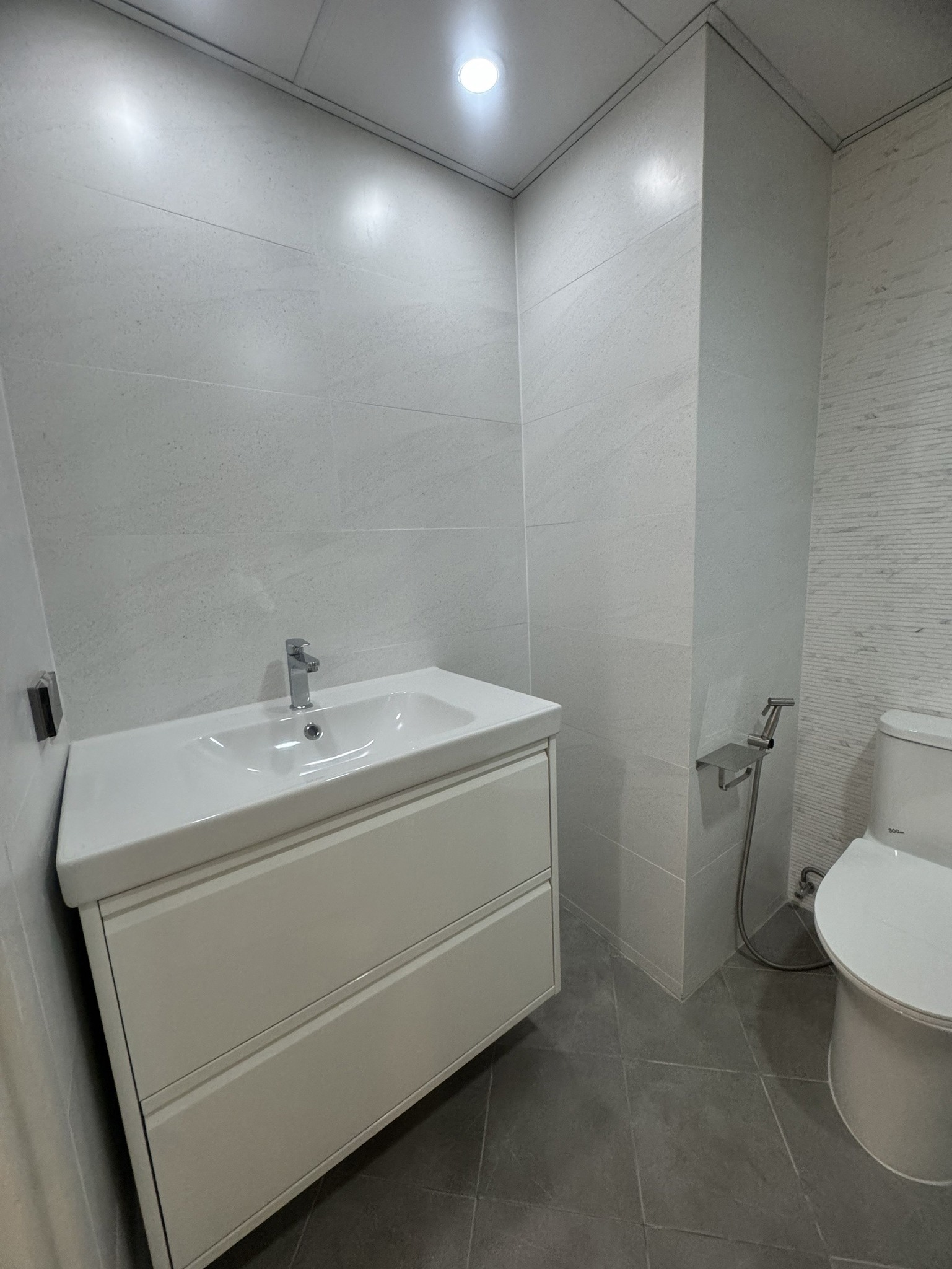 ประกาศฟรี! ซื้อ-ขาย-เช่า คอนโด บ้าน ทาวน์โฮม ที่ดิน และพื้นที่เชิงพาณิชย์ทั่วประเทศไทย ทุกทำเล ทุกงบประมาณ ไม่มีค่าใช้จ่าย ลงง่าย ขายไว เข้าถึงผู้ซื้อโดยตรง 8 ห้องน้ำ-1.jpg