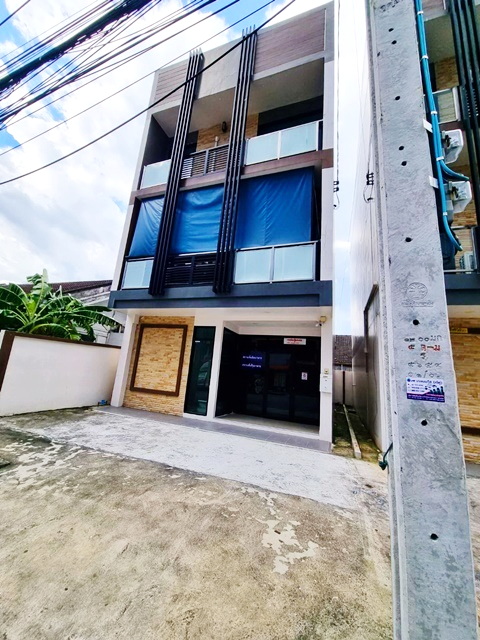 ประกาศฟรี! ซื้อ-ขาย-เช่า คอนโด บ้าน ทาวน์โฮม ที่ดิน และพื้นที่เชิงพาณิชย์ทั่วประเทศไทย ทุกทำเล ทุกงบประมาณ ไม่มีค่าใช้จ่าย ลงง่าย ขายไว เข้าถึงผู้ซื้อโดยตรง 4 185103pic3.jpg