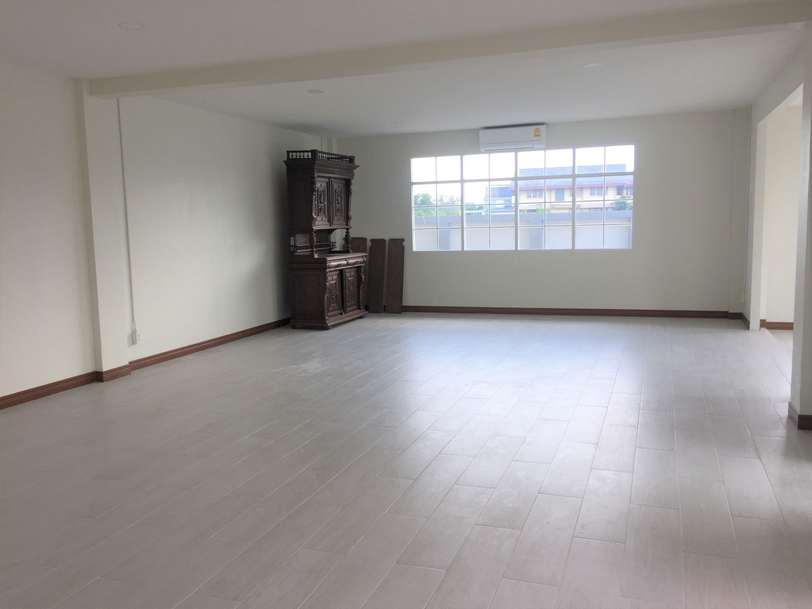 ประกาศฟรี! ซื้อ-ขาย-เช่า คอนโด บ้าน ทาวน์โฮม ที่ดิน และพื้นที่เชิงพาณิชย์ทั่วประเทศไทย ทุกทำเล ทุกงบประมาณ ไม่มีค่าใช้จ่าย ลงง่าย ขายไว เข้าถึงผู้ซื้อโดยตรง 5 4.jpg