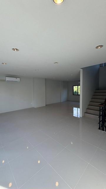 ประกาศฟรี! ซื้อ-ขาย-เช่า คอนโด บ้าน ทาวน์โฮม ที่ดิน และพื้นที่เชิงพาณิชย์ทั่วประเทศไทย ทุกทำเล ทุกงบประมาณ ไม่มีค่าใช้จ่าย ลงง่าย ขายไว เข้าถึงผู้ซื้อโดยตรง 4 485097pic3.jpg