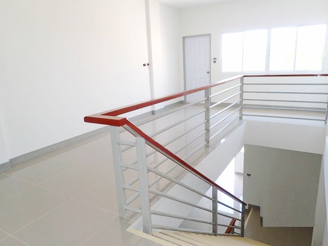 ประกาศฟรี! ซื้อ-ขาย-เช่า คอนโด บ้าน ทาวน์โฮม ที่ดิน และพื้นที่เชิงพาณิชย์ทั่วประเทศไทย ทุกทำเล ทุกงบประมาณ ไม่มีค่าใช้จ่าย ลงง่าย ขายไว เข้าถึงผู้ซื้อโดยตรง 4 188995pic3.jpg