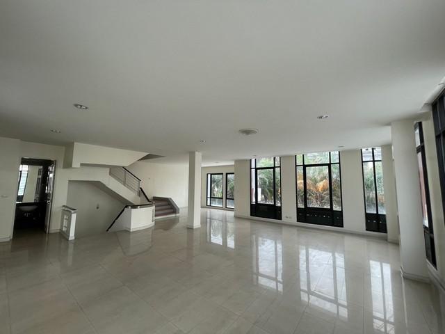 ประกาศฟรี! ซื้อ-ขาย-เช่า คอนโด บ้าน ทาวน์โฮม ที่ดิน และพื้นที่เชิงพาณิชย์ทั่วประเทศไทย ทุกทำเล ทุกงบประมาณ ไม่มีค่าใช้จ่าย ลงง่าย ขายไว เข้าถึงผู้ซื้อโดยตรง 4 485868pic3.jpg