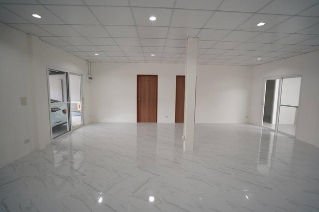 ประกาศฟรี! ซื้อ-ขาย-เช่า คอนโด บ้าน ทาวน์โฮม ที่ดิน และพื้นที่เชิงพาณิชย์ทั่วประเทศไทย ทุกทำเล ทุกงบประมาณ ไม่มีค่าใช้จ่าย ลงง่าย ขายไว เข้าถึงผู้ซื้อโดยตรง 2 485348pic1.jpg