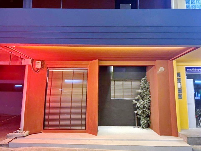 ประกาศฟรี! ซื้อ-ขาย-เช่า คอนโด บ้าน ทาวน์โฮม ที่ดิน และพื้นที่เชิงพาณิชย์ทั่วประเทศไทย ทุกทำเล ทุกงบประมาณ ไม่มีค่าใช้จ่าย ลงง่าย ขายไว เข้าถึงผู้ซื้อโดยตรง 3 191586pic2.jpg