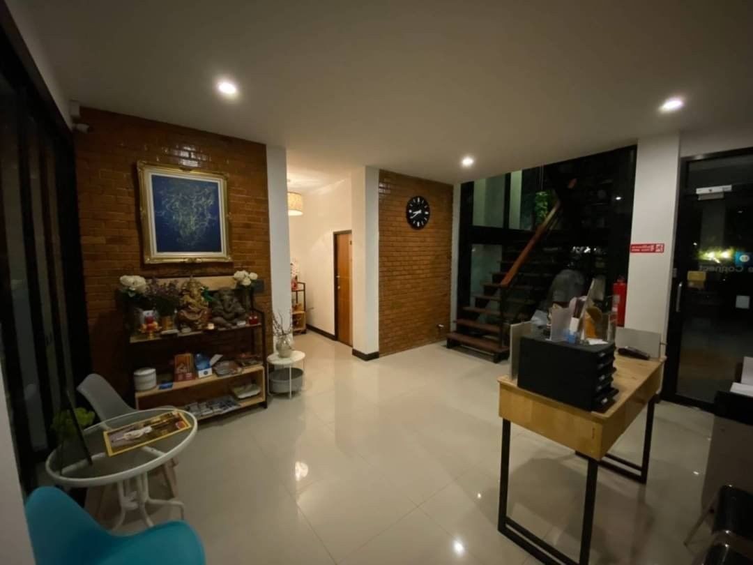 ประกาศฟรี! ซื้อ-ขาย-เช่า คอนโด บ้าน ทาวน์โฮม ที่ดิน และพื้นที่เชิงพาณิชย์ทั่วประเทศไทย ทุกทำเล ทุกงบประมาณ ไม่มีค่าใช้จ่าย ลงง่าย ขายไว เข้าถึงผู้ซื้อโดยตรง 5 191651pic4.jpg