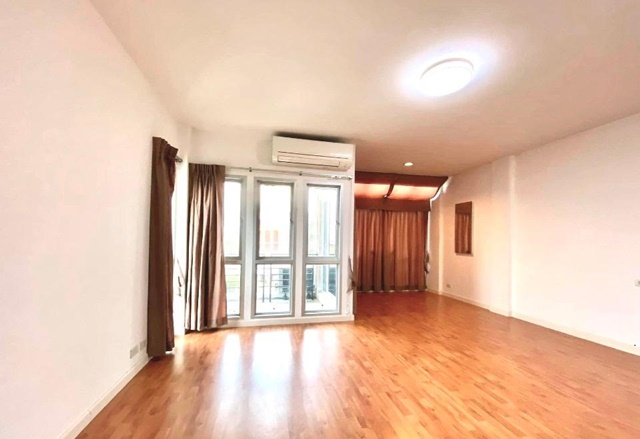 ประกาศฟรี! ซื้อ-ขาย-เช่า คอนโด บ้าน ทาวน์โฮม ที่ดิน และพื้นที่เชิงพาณิชย์ทั่วประเทศไทย ทุกทำเล ทุกงบประมาณ ไม่มีค่าใช้จ่าย ลงง่าย ขายไว เข้าถึงผู้ซื้อโดยตรง 3 191890pic2.jpg