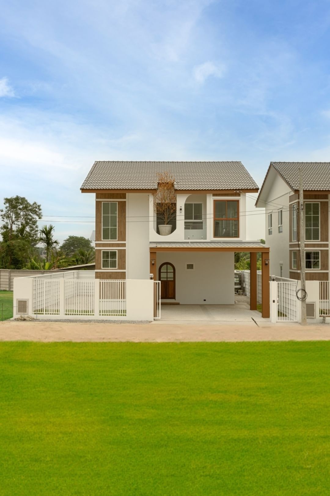 ประกาศฟรี! ซื้อ-ขาย-เช่า คอนโด บ้าน ทาวน์โฮม ที่ดิน และพื้นที่เชิงพาณิชย์ทั่วประเทศไทย ทุกทำเล ทุกงบประมาณ ไม่มีค่าใช้จ่าย ลงง่าย ขายไว เข้าถึงผู้ซื้อโดยตรง 2 192703pic1.jpg