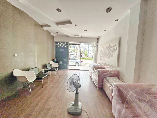 ประกาศฟรี! ซื้อ-ขาย-เช่า คอนโด บ้าน ทาวน์โฮม ที่ดิน และพื้นที่เชิงพาณิชย์ทั่วประเทศไทย ทุกทำเล ทุกงบประมาณ ไม่มีค่าใช้จ่าย ลงง่าย ขายไว เข้าถึงผู้ซื้อโดยตรง 5 192965pic4.jpg