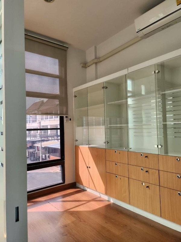 ประกาศฟรี! ซื้อ-ขาย-เช่า คอนโด บ้าน ทาวน์โฮม ที่ดิน และพื้นที่เชิงพาณิชย์ทั่วประเทศไทย ทุกทำเล ทุกงบประมาณ ไม่มีค่าใช้จ่าย ลงง่าย ขายไว เข้าถึงผู้ซื้อโดยตรง 2 487104pic1.jpg