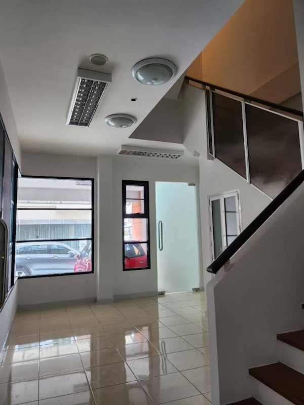 ประกาศฟรี! ซื้อ-ขาย-เช่า คอนโด บ้าน ทาวน์โฮม ที่ดิน และพื้นที่เชิงพาณิชย์ทั่วประเทศไทย ทุกทำเล ทุกงบประมาณ ไม่มีค่าใช้จ่าย ลงง่าย ขายไว เข้าถึงผู้ซื้อโดยตรง 3 487104pic2.jpg