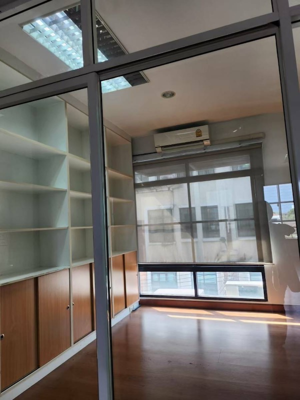 ประกาศฟรี! ซื้อ-ขาย-เช่า คอนโด บ้าน ทาวน์โฮม ที่ดิน และพื้นที่เชิงพาณิชย์ทั่วประเทศไทย ทุกทำเล ทุกงบประมาณ ไม่มีค่าใช้จ่าย ลงง่าย ขายไว เข้าถึงผู้ซื้อโดยตรง 5 487104pic4.jpg