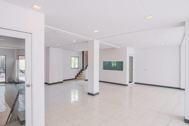 ประกาศฟรี! ซื้อ-ขาย-เช่า คอนโด บ้าน ทาวน์โฮม ที่ดิน และพื้นที่เชิงพาณิชย์ทั่วประเทศไทย ทุกทำเล ทุกงบประมาณ ไม่มีค่าใช้จ่าย ลงง่าย ขายไว เข้าถึงผู้ซื้อโดยตรง 3 193087pic2.jpg