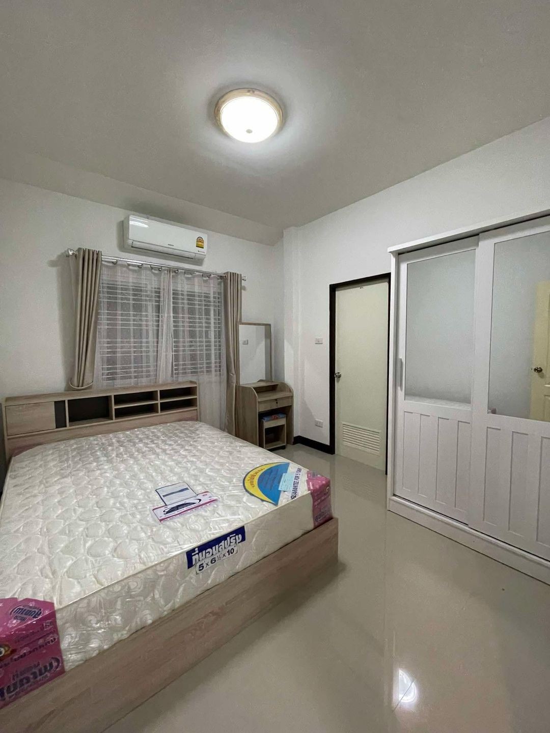 ประกาศฟรี! ซื้อ-ขาย-เช่า คอนโด บ้าน ทาวน์โฮม ที่ดิน และพื้นที่เชิงพาณิชย์ทั่วประเทศไทย ทุกทำเล ทุกงบประมาณ ไม่มีค่าใช้จ่าย ลงง่าย ขายไว เข้าถึงผู้ซื้อโดยตรง 5 193225pic4.jpg