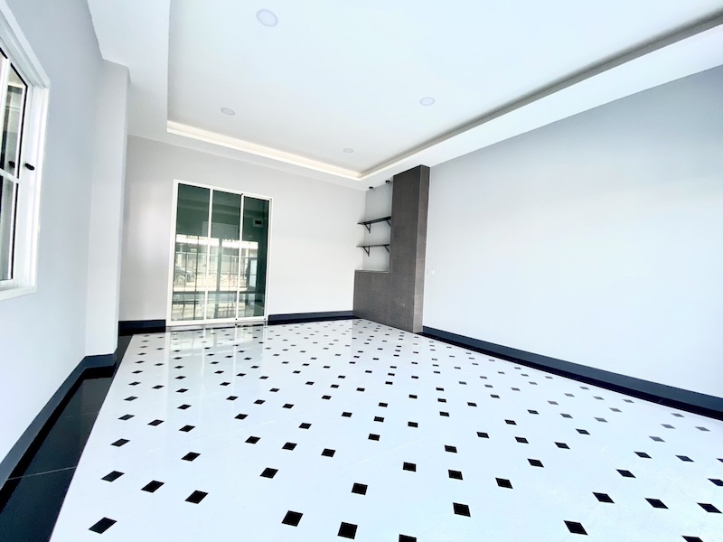 ประกาศฟรี! ซื้อ-ขาย-เช่า คอนโด บ้าน ทาวน์โฮม ที่ดิน และพื้นที่เชิงพาณิชย์ทั่วประเทศไทย ทุกทำเล ทุกงบประมาณ ไม่มีค่าใช้จ่าย ลงง่าย ขายไว เข้าถึงผู้ซื้อโดยตรง 5 487137pic4.jpg