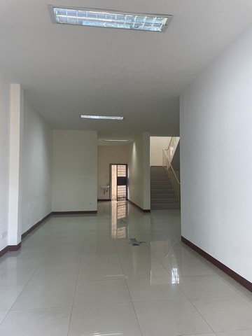 ประกาศฟรี! ซื้อ-ขาย-เช่า คอนโด บ้าน ทาวน์โฮม ที่ดิน และพื้นที่เชิงพาณิชย์ทั่วประเทศไทย ทุกทำเล ทุกงบประมาณ ไม่มีค่าใช้จ่าย ลงง่าย ขายไว เข้าถึงผู้ซื้อโดยตรง 3 487199pic2.jpg