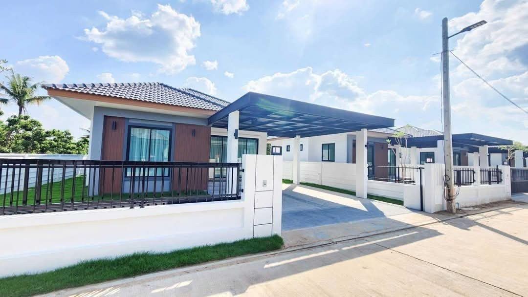 ประกาศฟรี! ซื้อ-ขาย-เช่า คอนโด บ้าน ทาวน์โฮม ที่ดิน และพื้นที่เชิงพาณิชย์ทั่วประเทศไทย ทุกทำเล ทุกงบประมาณ ไม่มีค่าใช้จ่าย ลงง่าย ขายไว เข้าถึงผู้ซื้อโดยตรง 2 193284pic1.jpg