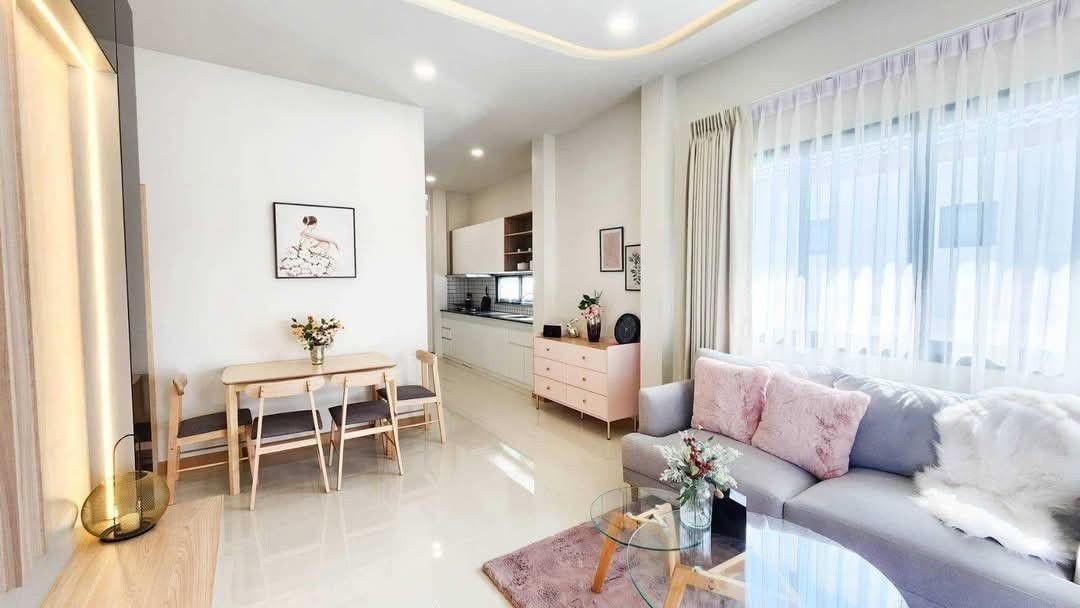 ประกาศฟรี! ซื้อ-ขาย-เช่า คอนโด บ้าน ทาวน์โฮม ที่ดิน และพื้นที่เชิงพาณิชย์ทั่วประเทศไทย ทุกทำเล ทุกงบประมาณ ไม่มีค่าใช้จ่าย ลงง่าย ขายไว เข้าถึงผู้ซื้อโดยตรง 5 193284pic4.jpg