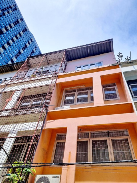 ประกาศฟรี! ซื้อ-ขาย-เช่า คอนโด บ้าน ทาวน์โฮม ที่ดิน และพื้นที่เชิงพาณิชย์ทั่วประเทศไทย ทุกทำเล ทุกงบประมาณ ไม่มีค่าใช้จ่าย ลงง่าย ขายไว เข้าถึงผู้ซื้อโดยตรง 2 193274pic1.jpg