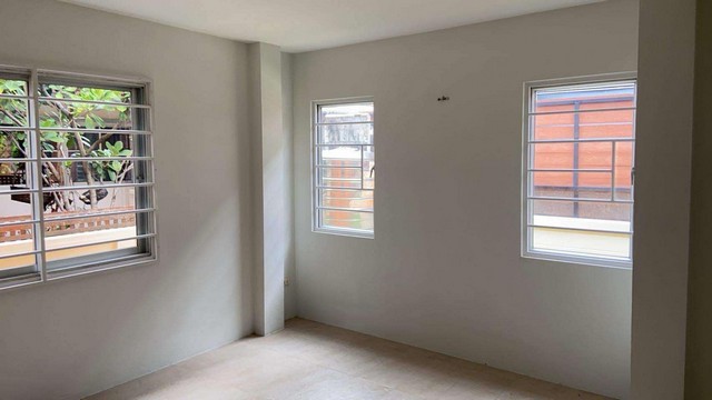 ประกาศฟรี! ซื้อ-ขาย-เช่า คอนโด บ้าน ทาวน์โฮม ที่ดิน และพื้นที่เชิงพาณิชย์ทั่วประเทศไทย ทุกทำเล ทุกงบประมาณ ไม่มีค่าใช้จ่าย ลงง่าย ขายไว เข้าถึงผู้ซื้อโดยตรง 3 285953pic2.jpg