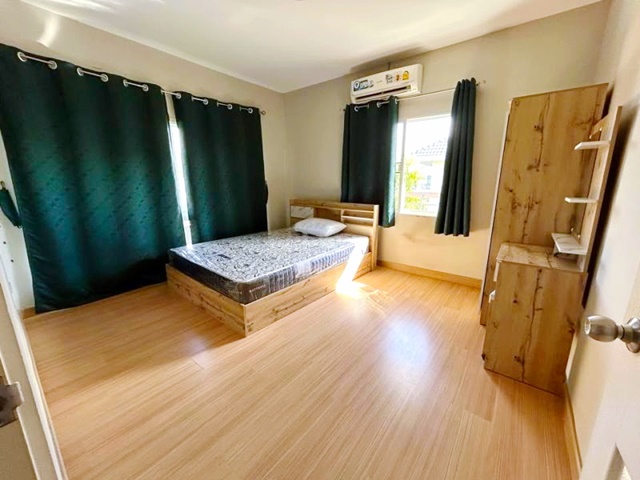 ประกาศฟรี! ซื้อ-ขาย-เช่า คอนโด บ้าน ทาวน์โฮม ที่ดิน และพื้นที่เชิงพาณิชย์ทั่วประเทศไทย ทุกทำเล ทุกงบประมาณ ไม่มีค่าใช้จ่าย ลงง่าย ขายไว เข้าถึงผู้ซื้อโดยตรง 5 193349pic4.jpg