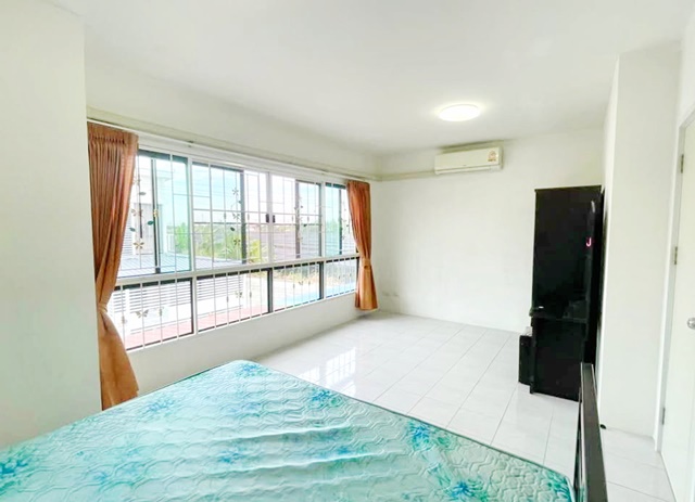 ประกาศฟรี! ซื้อ-ขาย-เช่า คอนโด บ้าน ทาวน์โฮม ที่ดิน และพื้นที่เชิงพาณิชย์ทั่วประเทศไทย ทุกทำเล ทุกงบประมาณ ไม่มีค่าใช้จ่าย ลงง่าย ขายไว เข้าถึงผู้ซื้อโดยตรง 4 193326pic3.jpg