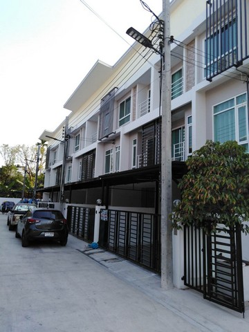 ประกาศฟรี! ซื้อ-ขาย-เช่า คอนโด บ้าน ทาวน์โฮม ที่ดิน และพื้นที่เชิงพาณิชย์ทั่วประเทศไทย ทุกทำเล ทุกงบประมาณ ไม่มีค่าใช้จ่าย ลงง่าย ขายไว เข้าถึงผู้ซื้อโดยตรง 5 286535pic4.jpg