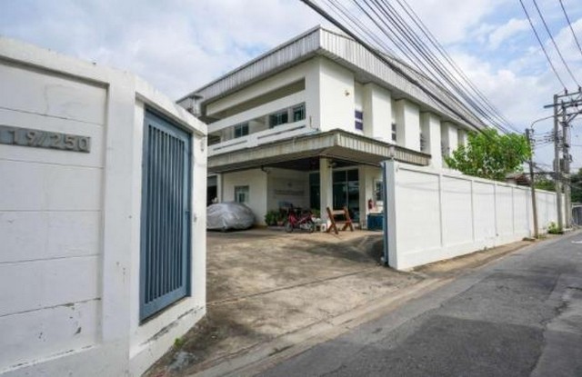 ประกาศฟรี! ซื้อ-ขาย-เช่า คอนโด บ้าน ทาวน์โฮม ที่ดิน และพื้นที่เชิงพาณิชย์ทั่วประเทศไทย ทุกทำเล ทุกงบประมาณ ไม่มีค่าใช้จ่าย ลงง่าย ขายไว เข้าถึงผู้ซื้อโดยตรง 2 487752pic1.jpg