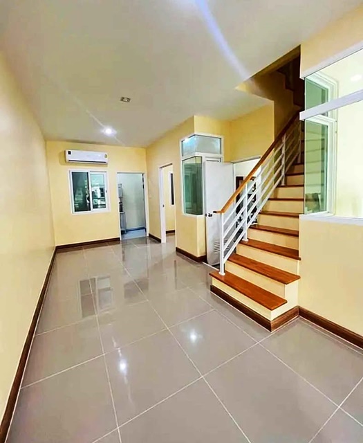 ประกาศฟรี! ซื้อ-ขาย-เช่า คอนโด บ้าน ทาวน์โฮม ที่ดิน และพื้นที่เชิงพาณิชย์ทั่วประเทศไทย ทุกทำเล ทุกงบประมาณ ไม่มีค่าใช้จ่าย ลงง่าย ขายไว เข้าถึงผู้ซื้อโดยตรง 3 193467pic2.jpg