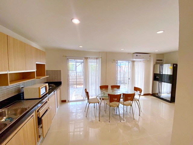 ประกาศฟรี! ซื้อ-ขาย-เช่า คอนโด บ้าน ทาวน์โฮม ที่ดิน และพื้นที่เชิงพาณิชย์ทั่วประเทศไทย ทุกทำเล ทุกงบประมาณ ไม่มีค่าใช้จ่าย ลงง่าย ขายไว เข้าถึงผู้ซื้อโดยตรง 5 194502pic4.jpg