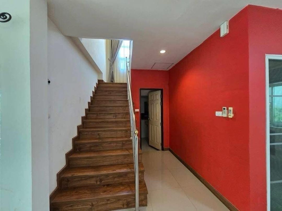 ประกาศฟรี! ซื้อ-ขาย-เช่า คอนโด บ้าน ทาวน์โฮม ที่ดิน และพื้นที่เชิงพาณิชย์ทั่วประเทศไทย ทุกทำเล ทุกงบประมาณ ไม่มีค่าใช้จ่าย ลงง่าย ขายไว เข้าถึงผู้ซื้อโดยตรง 5 194552pic4.jpg