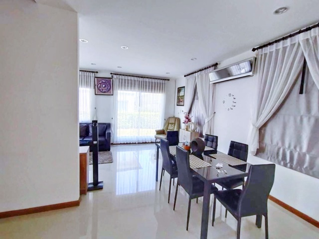 ประกาศฟรี! ซื้อ-ขาย-เช่า คอนโด บ้าน ทาวน์โฮม ที่ดิน และพื้นที่เชิงพาณิชย์ทั่วประเทศไทย ทุกทำเล ทุกงบประมาณ ไม่มีค่าใช้จ่าย ลงง่าย ขายไว เข้าถึงผู้ซื้อโดยตรง 3 194645pic2.jpg