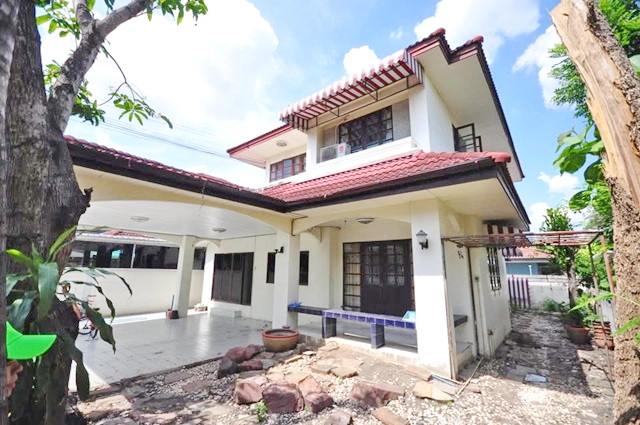 ประกาศฟรี! ซื้อ-ขาย-เช่า คอนโด บ้าน ทาวน์โฮม ที่ดิน และพื้นที่เชิงพาณิชย์ทั่วประเทศไทย ทุกทำเล ทุกงบประมาณ ไม่มีค่าใช้จ่าย ลงง่าย ขายไว เข้าถึงผู้ซื้อโดยตรง 2 194638pic1.jpg