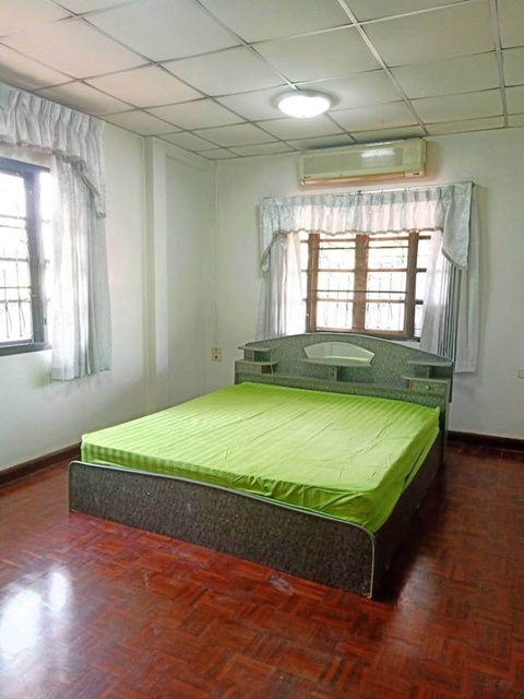 ประกาศฟรี! ซื้อ-ขาย-เช่า คอนโด บ้าน ทาวน์โฮม ที่ดิน และพื้นที่เชิงพาณิชย์ทั่วประเทศไทย ทุกทำเล ทุกงบประมาณ ไม่มีค่าใช้จ่าย ลงง่าย ขายไว เข้าถึงผู้ซื้อโดยตรง 5 194638pic4.jpg