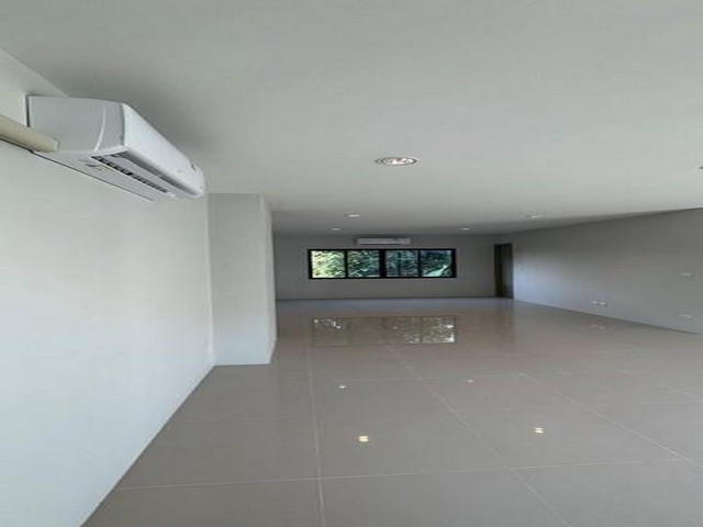 ประกาศฟรี! ซื้อ-ขาย-เช่า คอนโด บ้าน ทาวน์โฮม ที่ดิน และพื้นที่เชิงพาณิชย์ทั่วประเทศไทย ทุกทำเล ทุกงบประมาณ ไม่มีค่าใช้จ่าย ลงง่าย ขายไว เข้าถึงผู้ซื้อโดยตรง 5 487714pic4.jpg