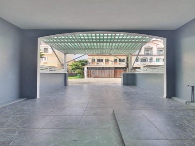 ประกาศฟรี! ซื้อ-ขาย-เช่า คอนโด บ้าน ทาวน์โฮม ที่ดิน และพื้นที่เชิงพาณิชย์ทั่วประเทศไทย ทุกทำเล ทุกงบประมาณ ไม่มีค่าใช้จ่าย ลงง่าย ขายไว เข้าถึงผู้ซื้อโดยตรง 3 487728pic2.jpg