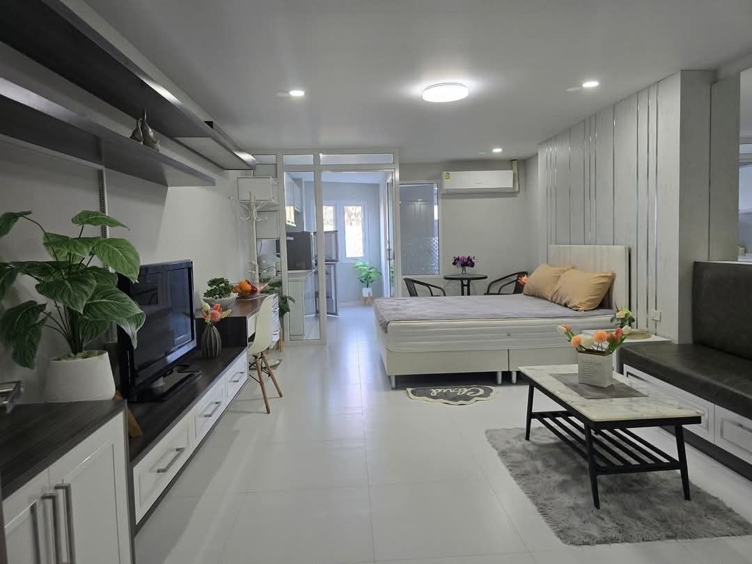 ประกาศฟรี! ซื้อ-ขาย-เช่า คอนโด บ้าน ทาวน์โฮม ที่ดิน และพื้นที่เชิงพาณิชย์ทั่วประเทศไทย ทุกทำเล ทุกงบประมาณ ไม่มีค่าใช้จ่าย ลงง่าย ขายไว เข้าถึงผู้ซื้อโดยตรง 2 194884pic1.jpg