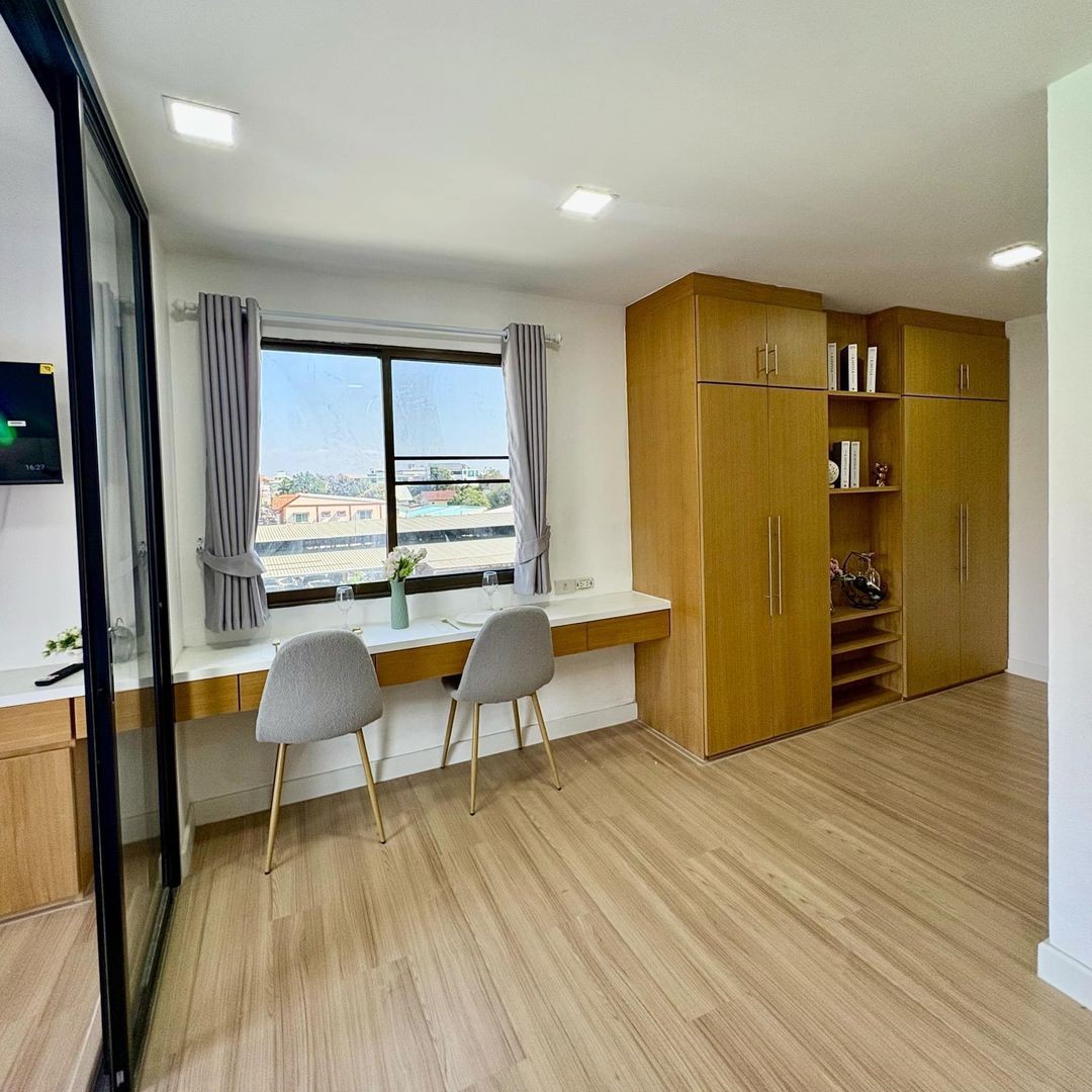 ประกาศฟรี! ซื้อ-ขาย-เช่า คอนโด บ้าน ทาวน์โฮม ที่ดิน และพื้นที่เชิงพาณิชย์ทั่วประเทศไทย ทุกทำเล ทุกงบประมาณ ไม่มีค่าใช้จ่าย ลงง่าย ขายไว เข้าถึงผู้ซื้อโดยตรง 5 194881pic4.jpg