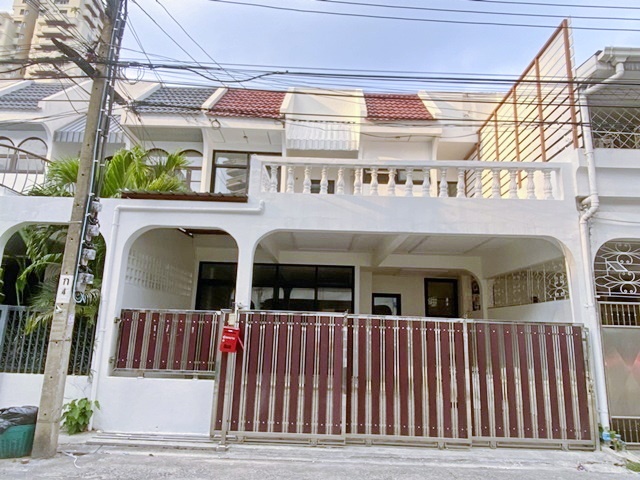 ประกาศฟรี! ซื้อ-ขาย-เช่า คอนโด บ้าน ทาวน์โฮม ที่ดิน และพื้นที่เชิงพาณิชย์ทั่วประเทศไทย ทุกทำเล ทุกงบประมาณ ไม่มีค่าใช้จ่าย ลงง่าย ขายไว เข้าถึงผู้ซื้อโดยตรง 2 194957pic1.jpg