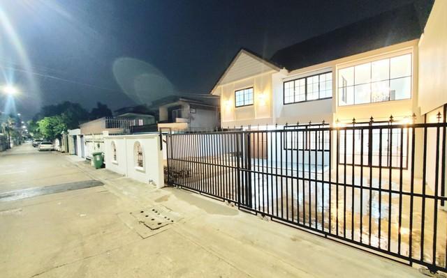 ประกาศฟรี! ซื้อ-ขาย-เช่า คอนโด บ้าน ทาวน์โฮม ที่ดิน และพื้นที่เชิงพาณิชย์ทั่วประเทศไทย ทุกทำเล ทุกงบประมาณ ไม่มีค่าใช้จ่าย ลงง่าย ขายไว เข้าถึงผู้ซื้อโดยตรง 3 487778pic2.jpg