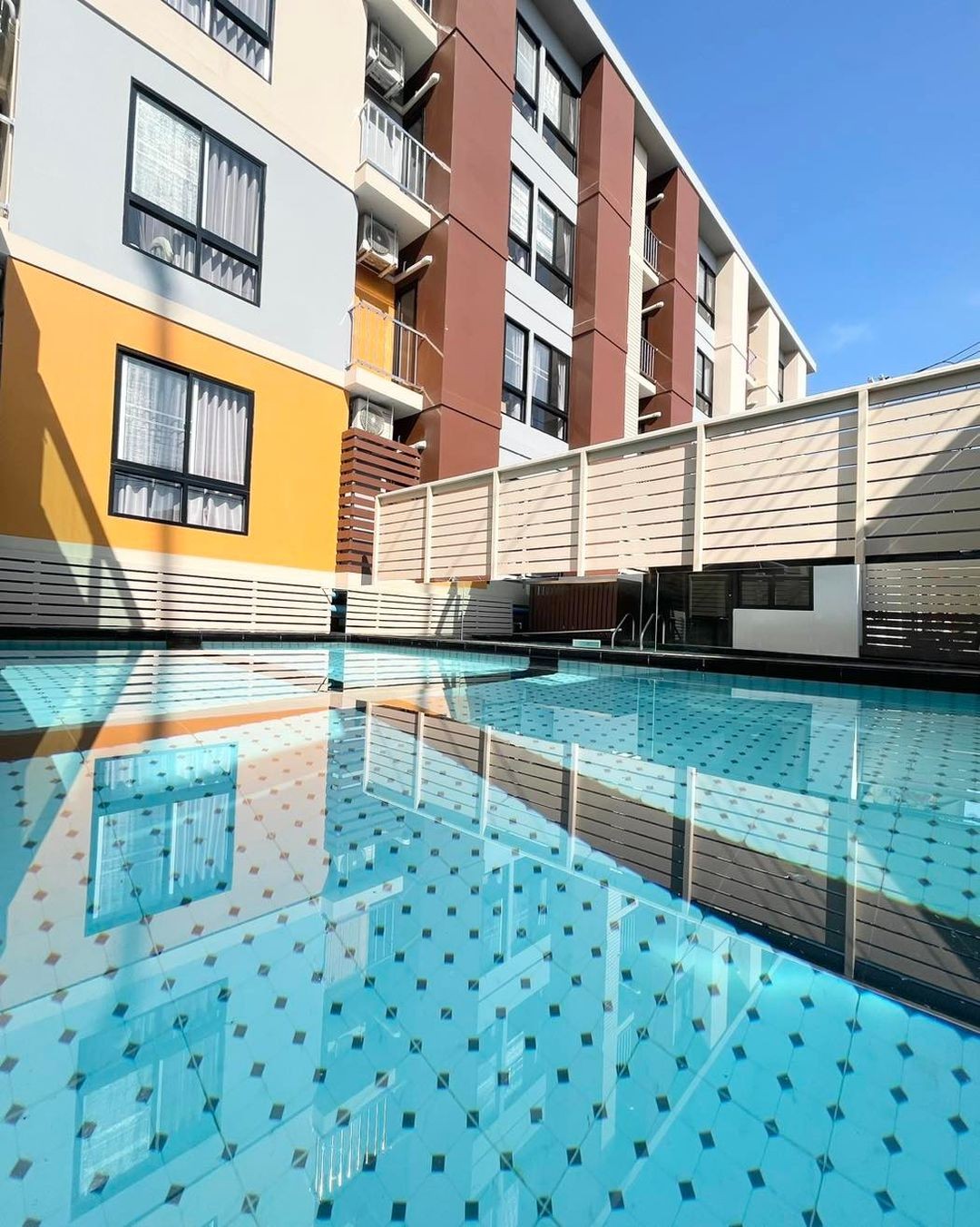 ประกาศฟรี! ซื้อ-ขาย-เช่า คอนโด บ้าน ทาวน์โฮม ที่ดิน และพื้นที่เชิงพาณิชย์ทั่วประเทศไทย ทุกทำเล ทุกงบประมาณ ไม่มีค่าใช้จ่าย ลงง่าย ขายไว เข้าถึงผู้ซื้อโดยตรง 3 195001pic2.jpg