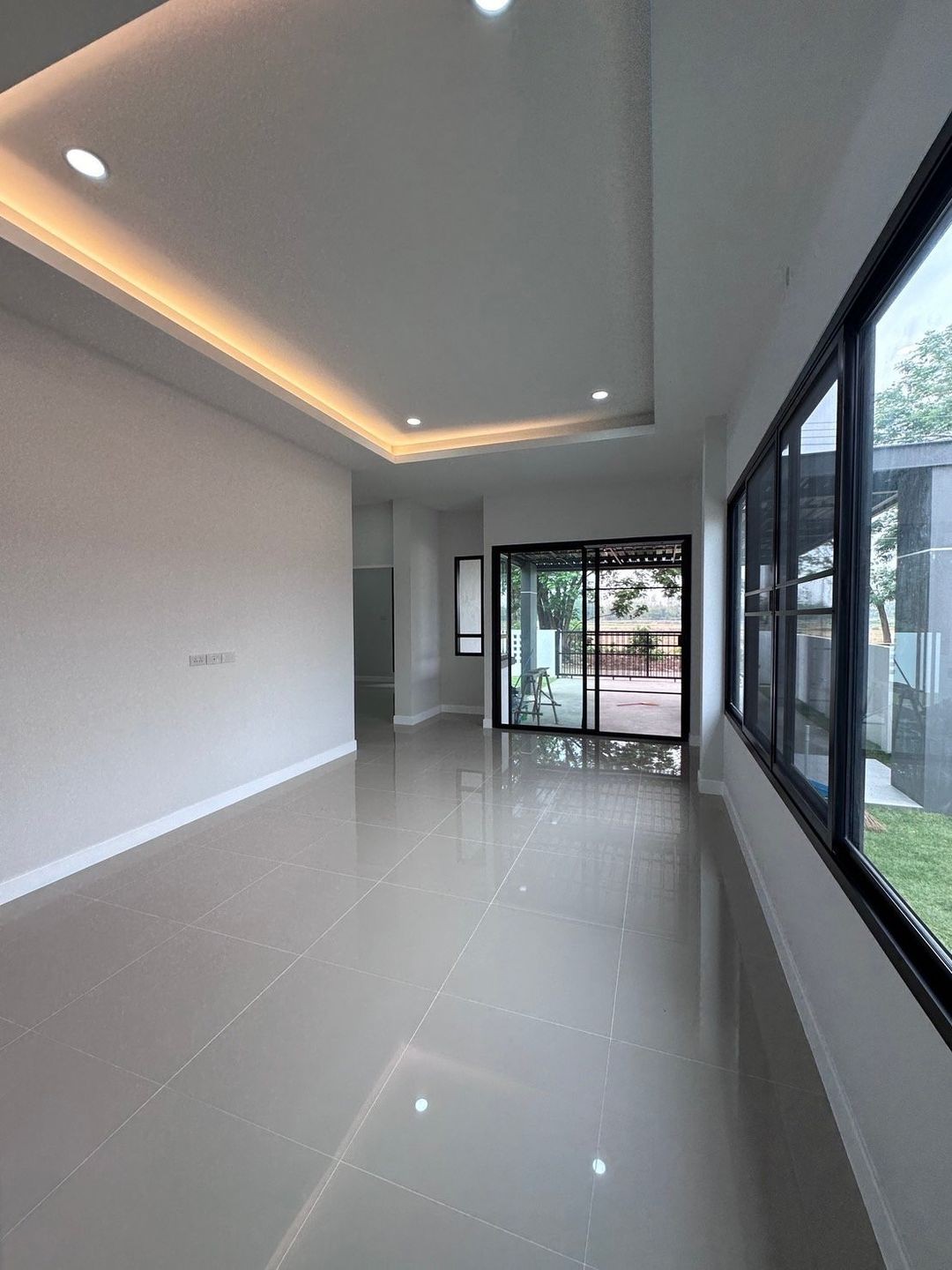 ประกาศฟรี! ซื้อ-ขาย-เช่า คอนโด บ้าน ทาวน์โฮม ที่ดิน และพื้นที่เชิงพาณิชย์ทั่วประเทศไทย ทุกทำเล ทุกงบประมาณ ไม่มีค่าใช้จ่าย ลงง่าย ขายไว เข้าถึงผู้ซื้อโดยตรง 4 195065pic3.jpg