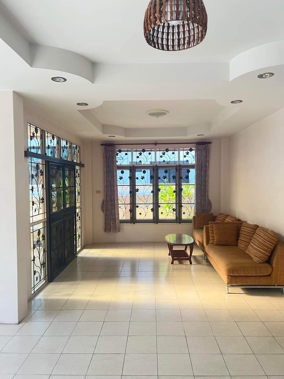 ประกาศฟรี! ซื้อ-ขาย-เช่า คอนโด บ้าน ทาวน์โฮม ที่ดิน และพื้นที่เชิงพาณิชย์ทั่วประเทศไทย ทุกทำเล ทุกงบประมาณ ไม่มีค่าใช้จ่าย ลงง่าย ขายไว เข้าถึงผู้ซื้อโดยตรง 4 195262pic3.jpg