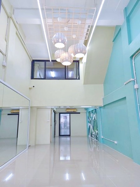 ประกาศฟรี! ซื้อ-ขาย-เช่า คอนโด บ้าน ทาวน์โฮม ที่ดิน และพื้นที่เชิงพาณิชย์ทั่วประเทศไทย ทุกทำเล ทุกงบประมาณ ไม่มีค่าใช้จ่าย ลงง่าย ขายไว เข้าถึงผู้ซื้อโดยตรง 3 195233pic2.jpg