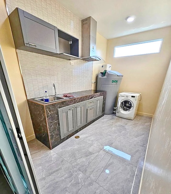 ประกาศฟรี! ซื้อ-ขาย-เช่า คอนโด บ้าน ทาวน์โฮม ที่ดิน และพื้นที่เชิงพาณิชย์ทั่วประเทศไทย ทุกทำเล ทุกงบประมาณ ไม่มีค่าใช้จ่าย ลงง่าย ขายไว เข้าถึงผู้ซื้อโดยตรง 4 195489pic3.jpg