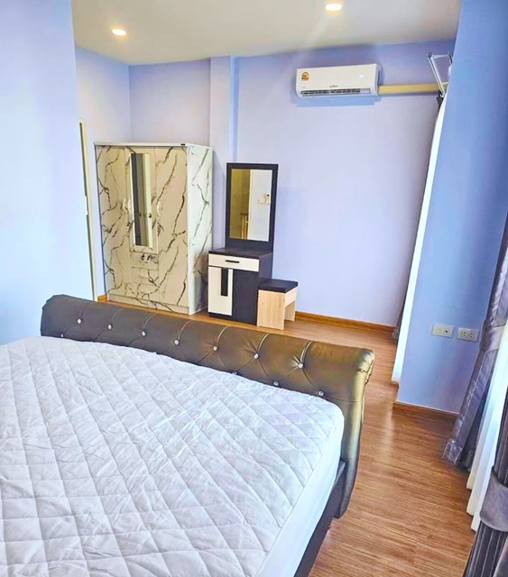 ประกาศฟรี! ซื้อ-ขาย-เช่า คอนโด บ้าน ทาวน์โฮม ที่ดิน และพื้นที่เชิงพาณิชย์ทั่วประเทศไทย ทุกทำเล ทุกงบประมาณ ไม่มีค่าใช้จ่าย ลงง่าย ขายไว เข้าถึงผู้ซื้อโดยตรง 5 195489pic4.jpg