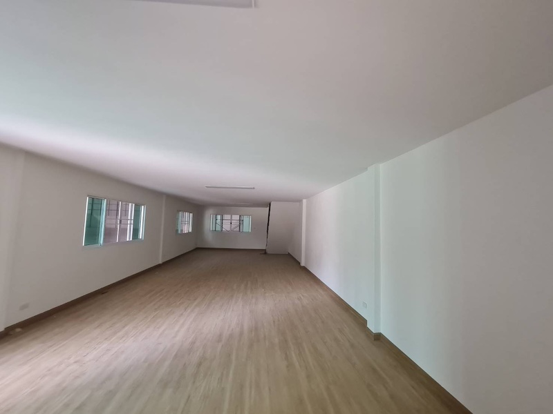 ประกาศฟรี! ซื้อ-ขาย-เช่า คอนโด บ้าน ทาวน์โฮม ที่ดิน และพื้นที่เชิงพาณิชย์ทั่วประเทศไทย ทุกทำเล ทุกงบประมาณ ไม่มีค่าใช้จ่าย ลงง่าย ขายไว เข้าถึงผู้ซื้อโดยตรง 4 488413pic3.jpg