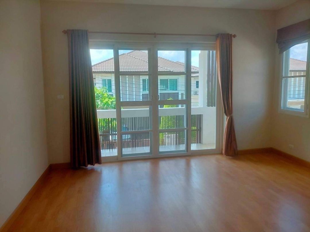 ประกาศฟรี! ซื้อ-ขาย-เช่า คอนโด บ้าน ทาวน์โฮม ที่ดิน และพื้นที่เชิงพาณิชย์ทั่วประเทศไทย ทุกทำเล ทุกงบประมาณ ไม่มีค่าใช้จ่าย ลงง่าย ขายไว เข้าถึงผู้ซื้อโดยตรง 5 196409pic4.jpg