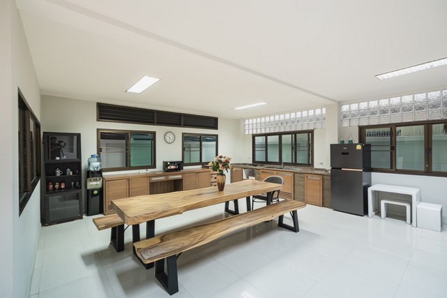 ประกาศฟรี! ซื้อ-ขาย-เช่า คอนโด บ้าน ทาวน์โฮม ที่ดิน และพื้นที่เชิงพาณิชย์ทั่วประเทศไทย ทุกทำเล ทุกงบประมาณ ไม่มีค่าใช้จ่าย ลงง่าย ขายไว เข้าถึงผู้ซื้อโดยตรง 5 488597pic4.jpg